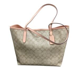 NWT Coach Bag Women’s One Size Large City Tote #5696 One Roomy Compartment